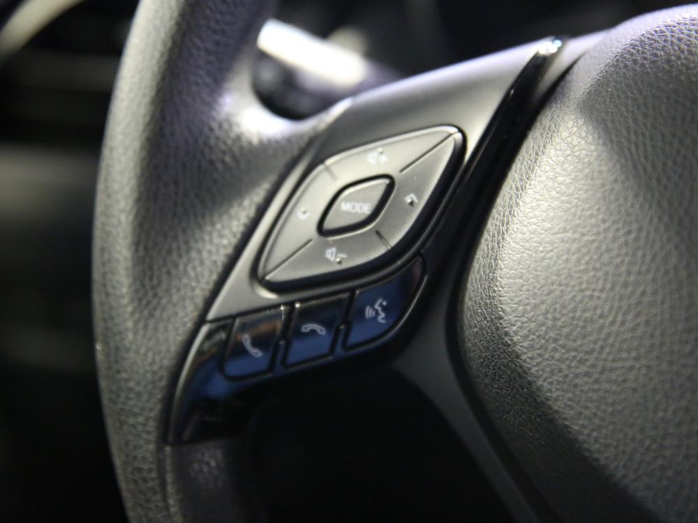 Toyota C-HR LE 2021 d’occasion à vendre - 18