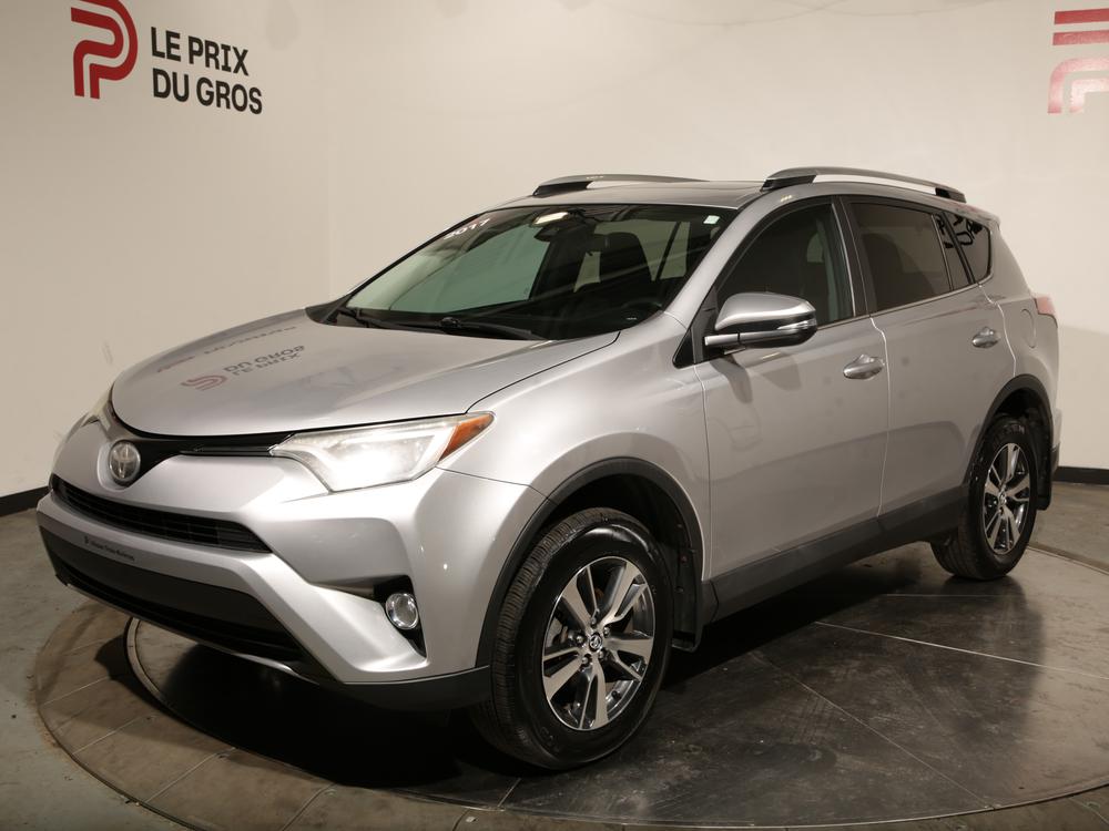 Toyota RAV4 XLE 2017 d’occasion à vendre - 8
