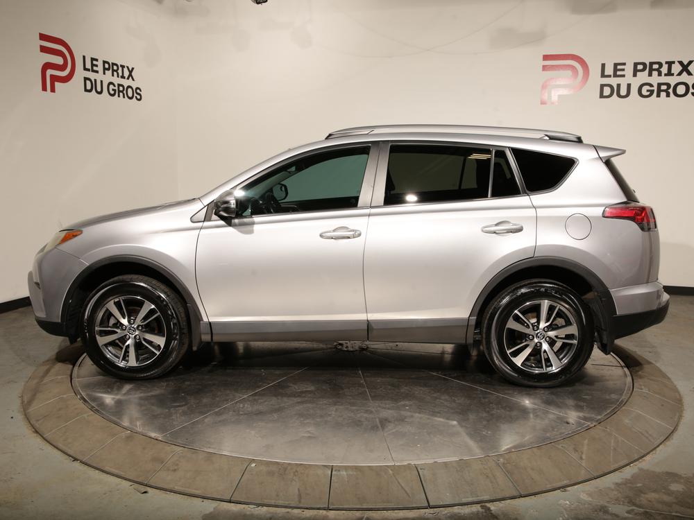 Toyota RAV4 XLE 2017 d’occasion à vendre - 7