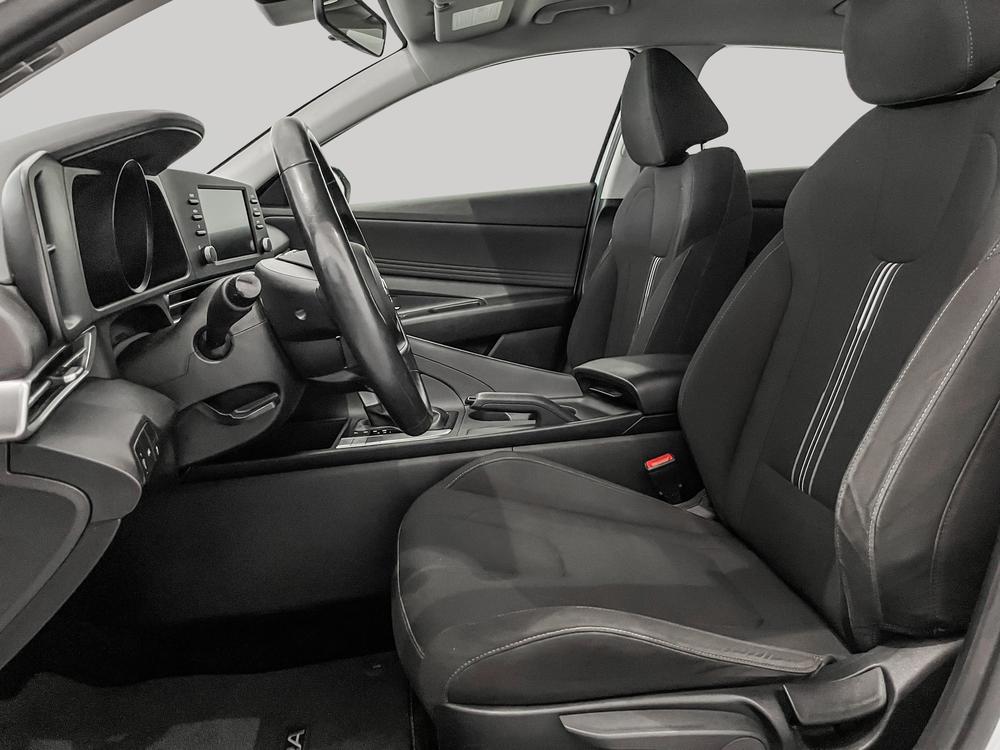 Hyundai Elantra Preferred 2021 d’occasion à vendre - 13