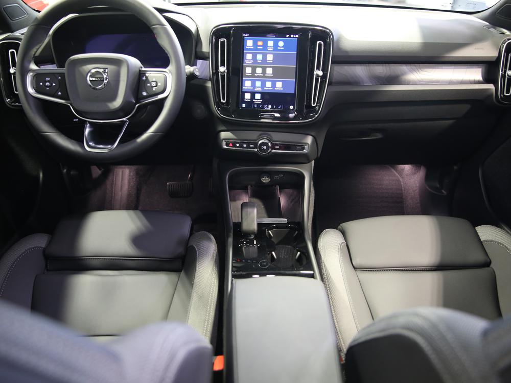 Volvo Recharge XC40 tout électrique TWIN PLUS 2024 d’occasion à vendre - 27