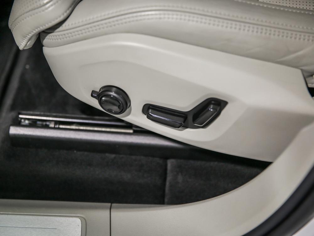 Volvo XC60 Recharge T8 INSCRIPTION PHEV // SIEGES MASSANTS 2022 d’occasion à vendre - 19