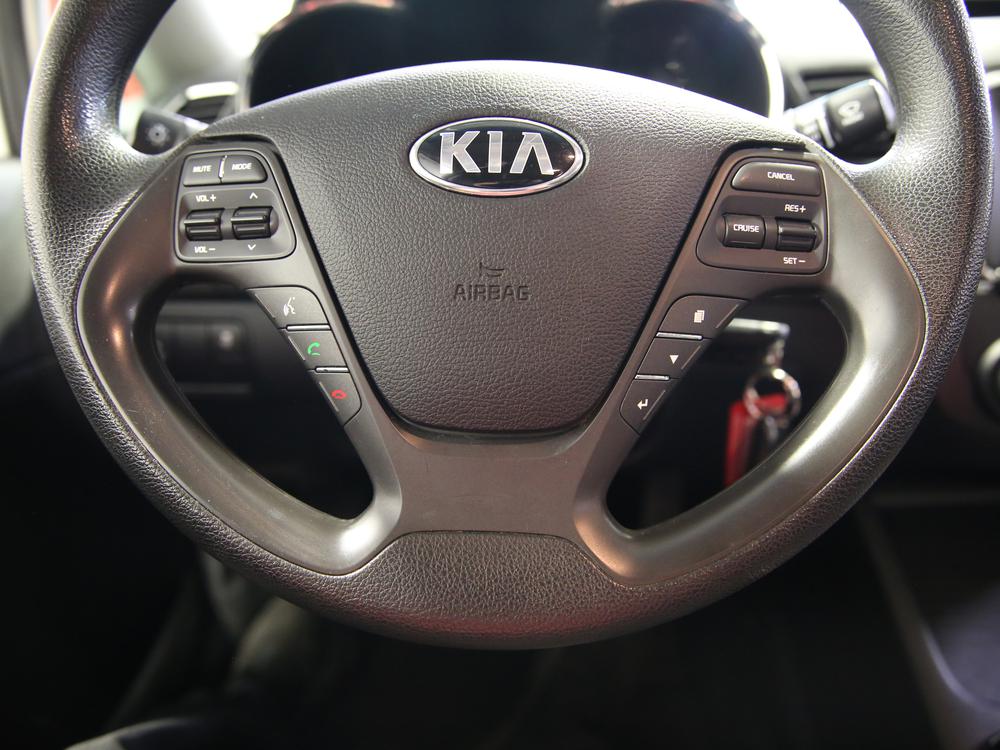 Kia Forte LX 2017 d’occasion à vendre - 17