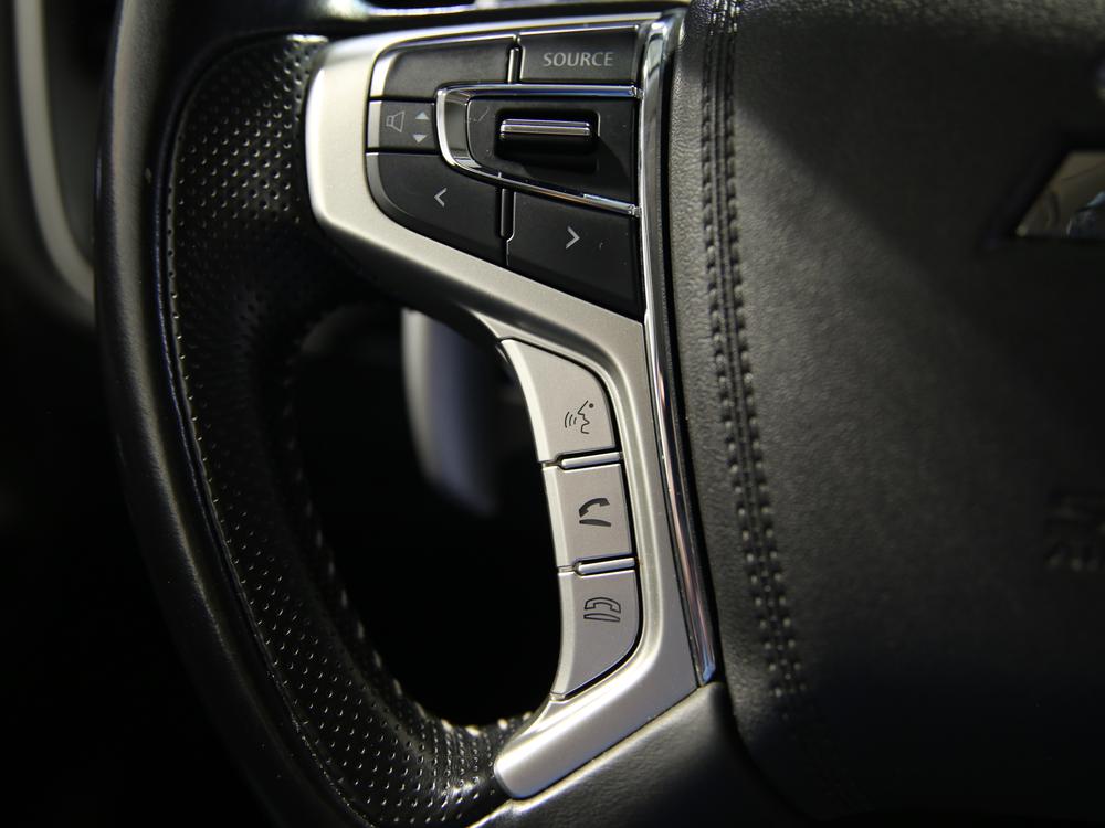 Mitsubishi Outlander PHEV SE 2022 d’occasion à vendre - 18