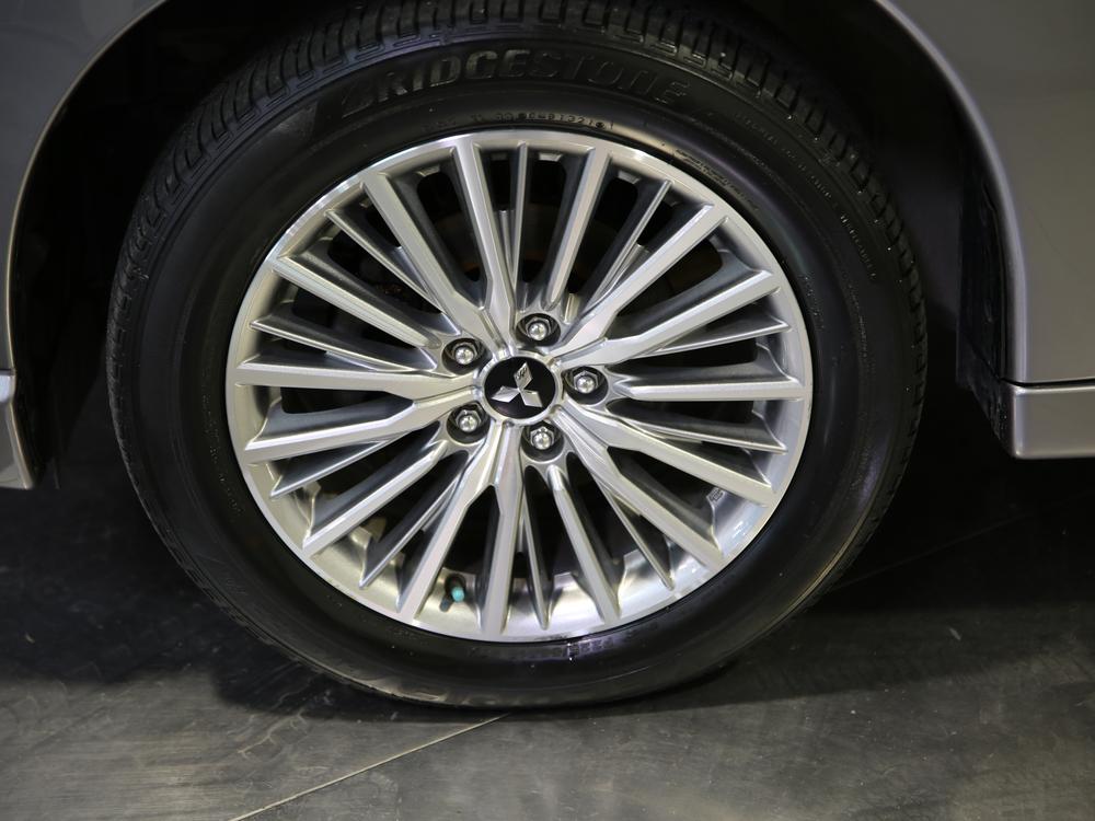 Mitsubishi Outlander PHEV SE 2022 d’occasion à vendre - 11