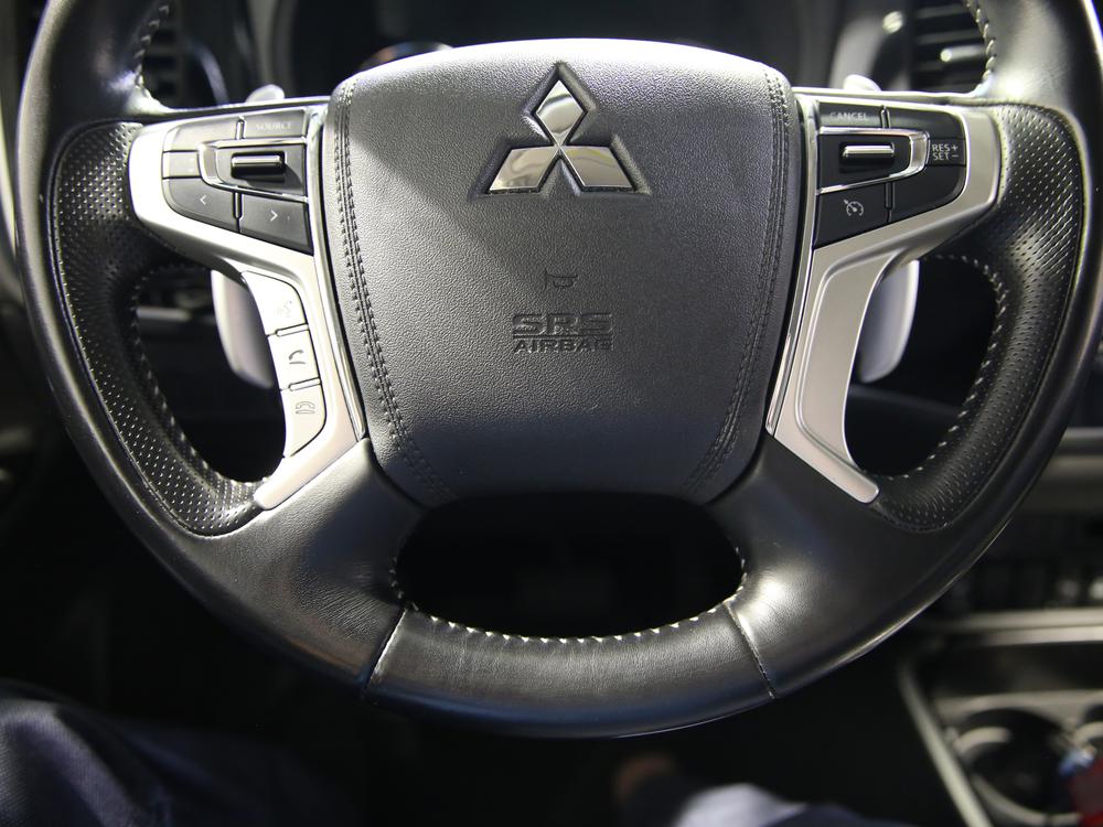 Mitsubishi Outlander PHEV SE 2022 d’occasion à vendre - 17