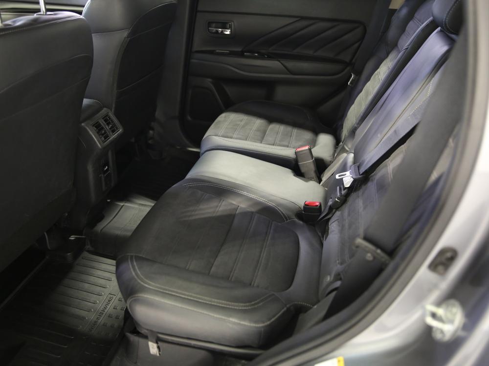 Mitsubishi Outlander PHEV SE 2022 d’occasion à vendre - 28