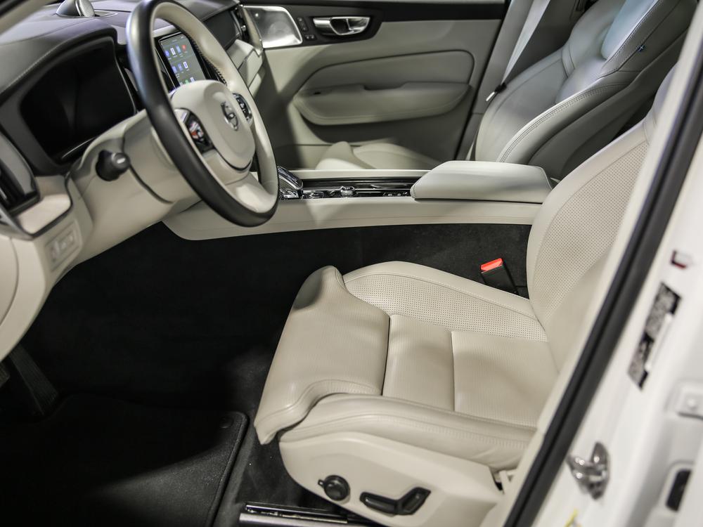 Volvo XC60 Recharge T8 INSCRIPTION PHEV // SIEGES MASSANTS 2022 d’occasion à vendre - 18