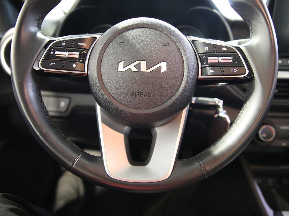Kia Forte LX 2022 d’occasion à vendre - 17