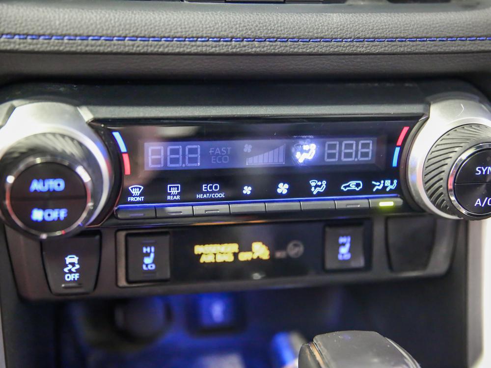 Toyota RAV4 Hybride XLE 2021 d’occasion à vendre - 31