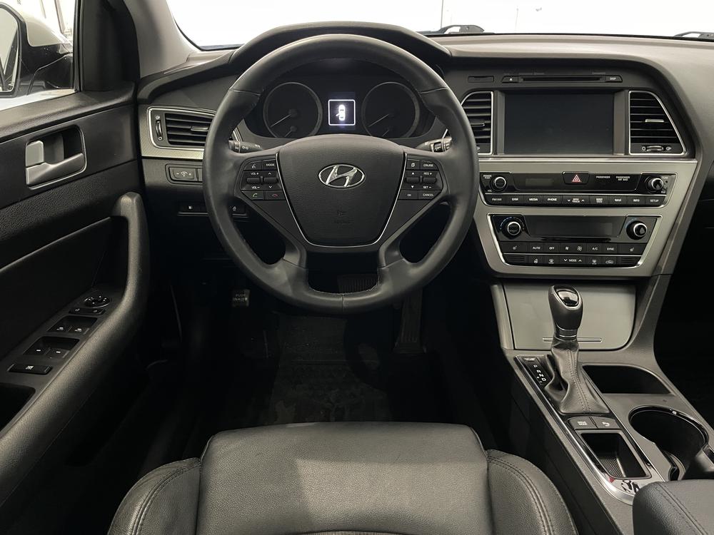 Hyundai Sonata Sport Tech 2016 d’occasion à vendre - 11
