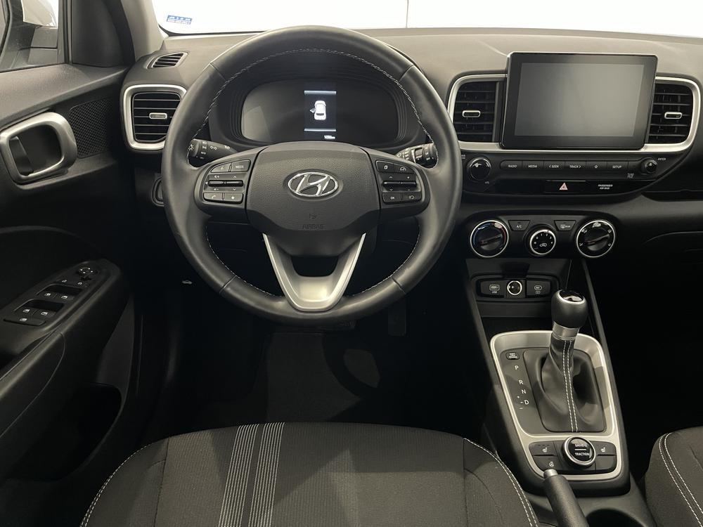 Hyundai Venue Preferred 2024 d’occasion à vendre - 11