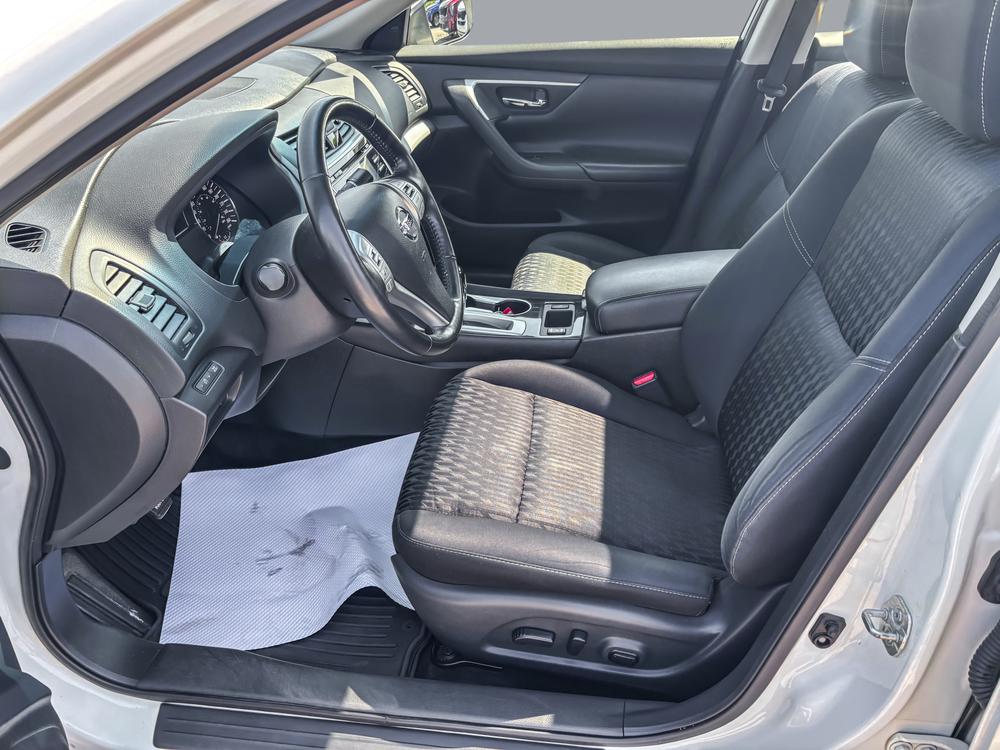 Nissan Altima 2.5 SV 2018 d’occasion à vendre - 12