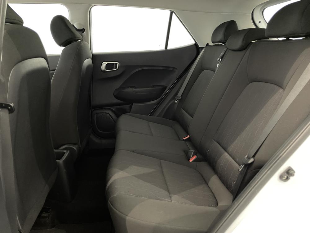 Hyundai Venue Essential 2022 d’occasion à vendre - 26