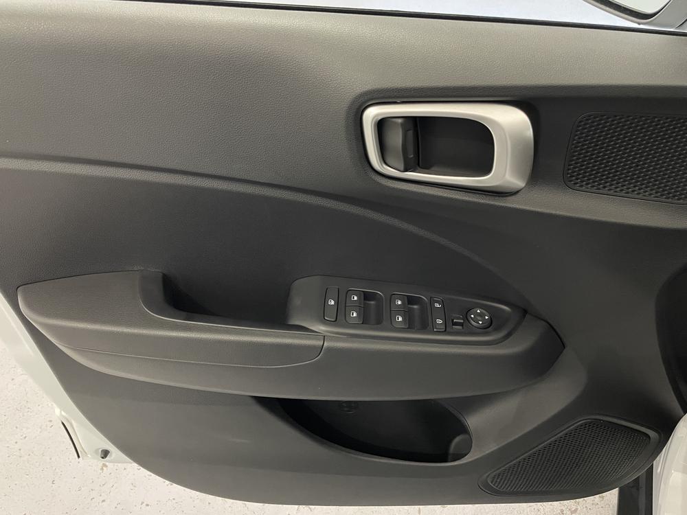 Hyundai Venue Preferred 2024 d’occasion à vendre - 12