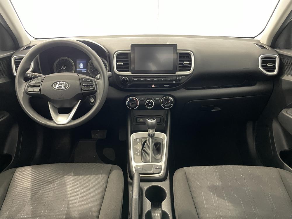 Hyundai Venue Essential 2022 d’occasion à vendre - 8