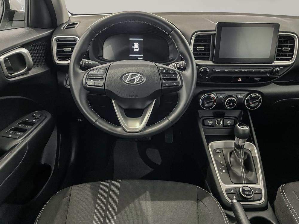 Hyundai Venue Preferred 2024 d’occasion à vendre - 11