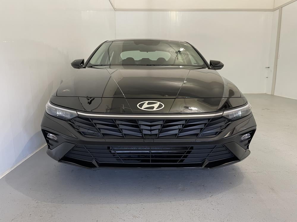Hyundai Elantra Preferred Tech 2024 d’occasion à vendre - 2