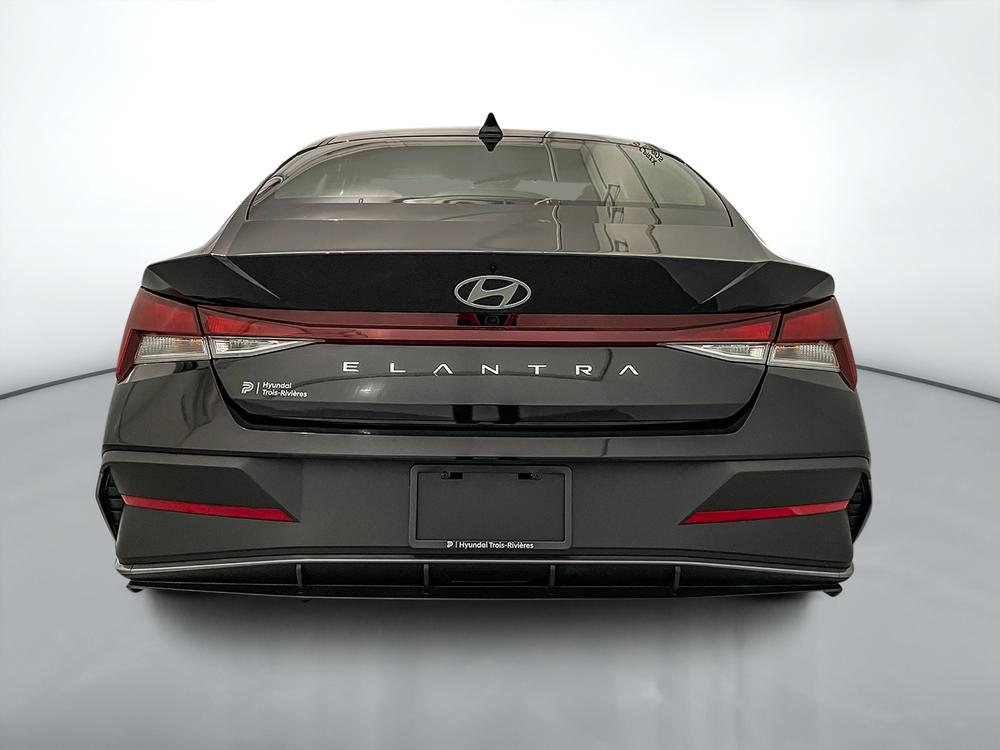 Hyundai Elantra Preferred Tech 2024 d’occasion à vendre - 7