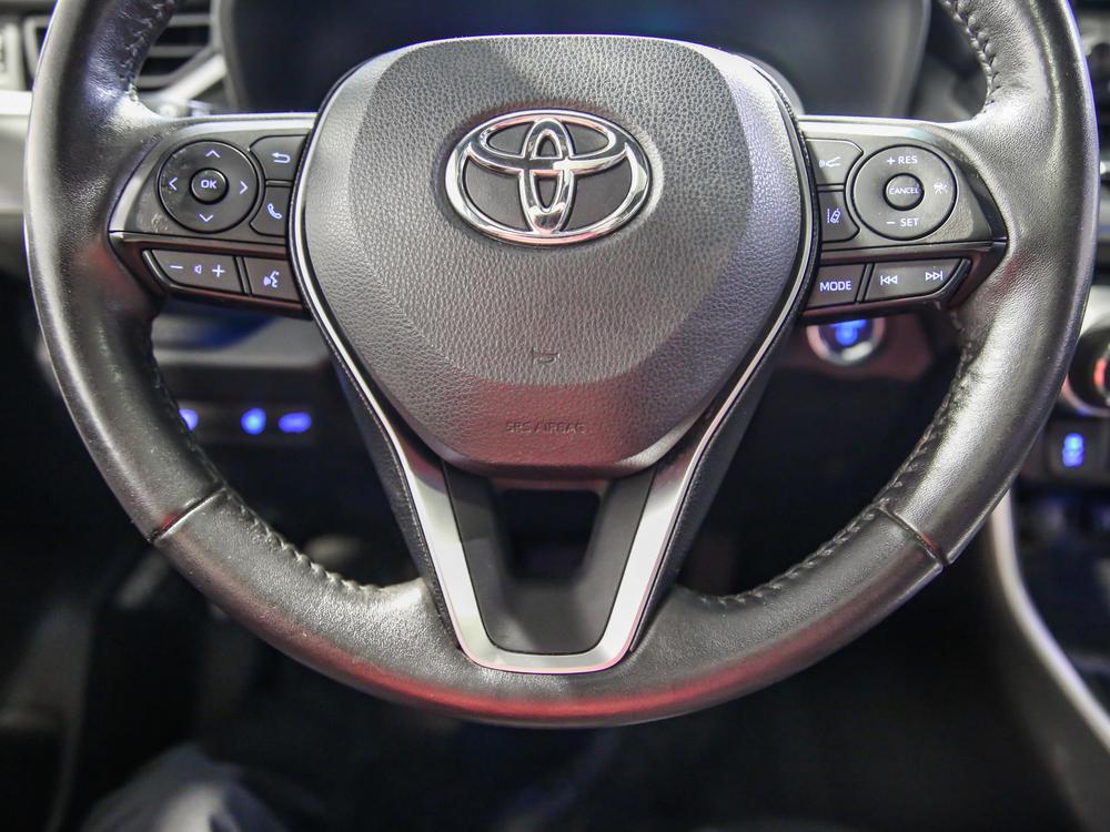 Toyota RAV4 Hybride XLE 2021 d’occasion à vendre - 19