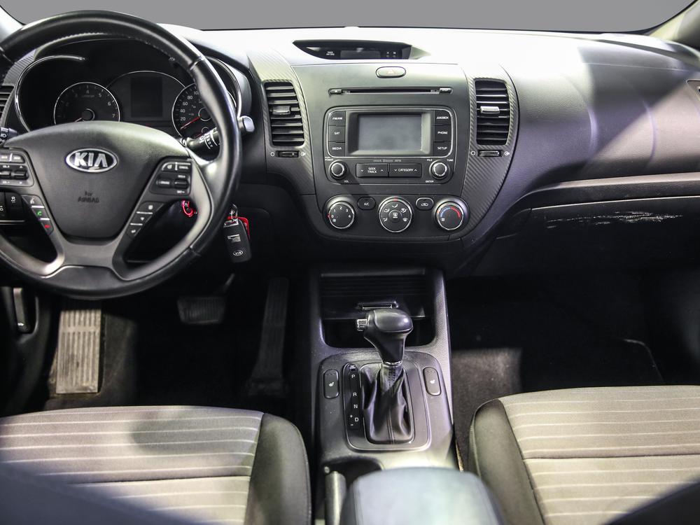 Kia 5 portes Forte EX 2014 d’occasion à vendre - 24