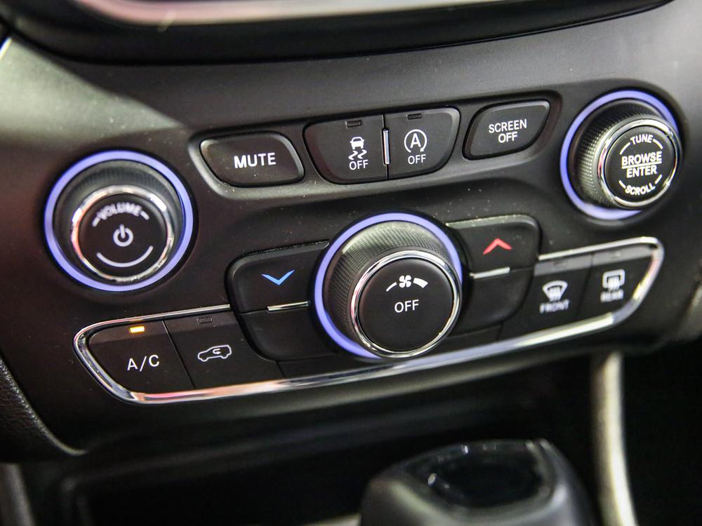 Jeep Cherokee NORTH 2019 d’occasion à vendre - 23