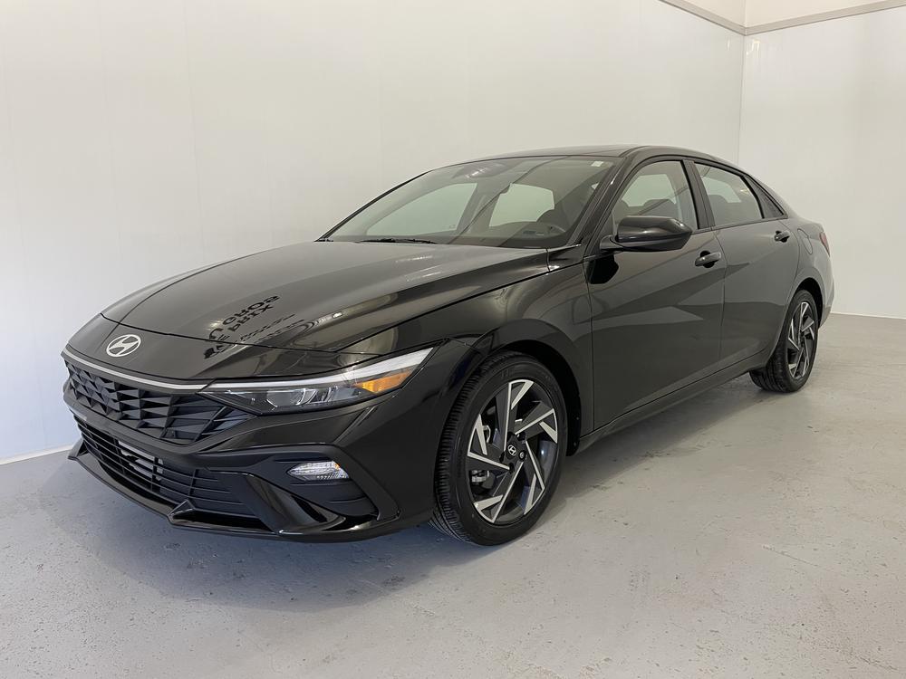 Hyundai Elantra Preferred Tech 2024 d’occasion à vendre - 3