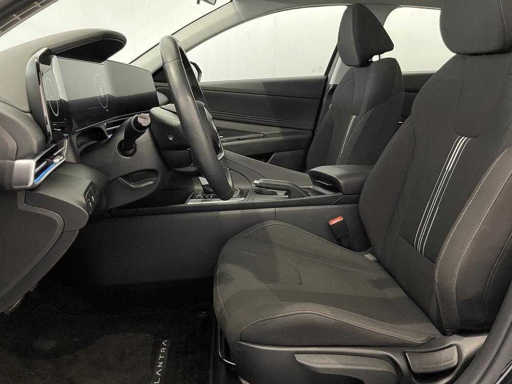 Hyundai Elantra Preferred Tech 2024 d’occasion à vendre - 13