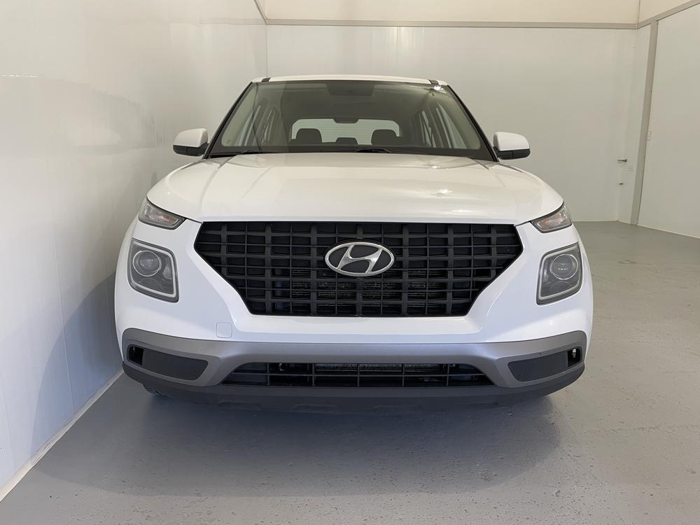 Hyundai Venue Essential 2022 d’occasion à vendre - 2