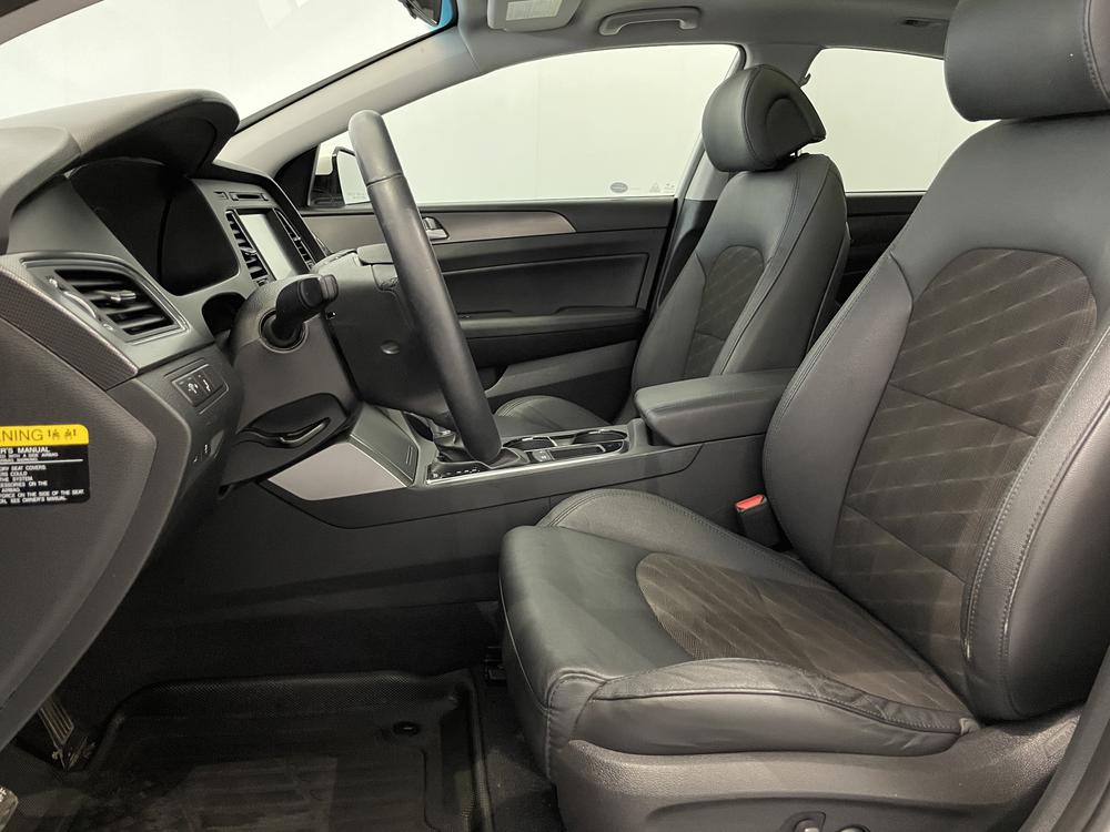 Hyundai Sonata Sport Tech 2016 d’occasion à vendre - 13