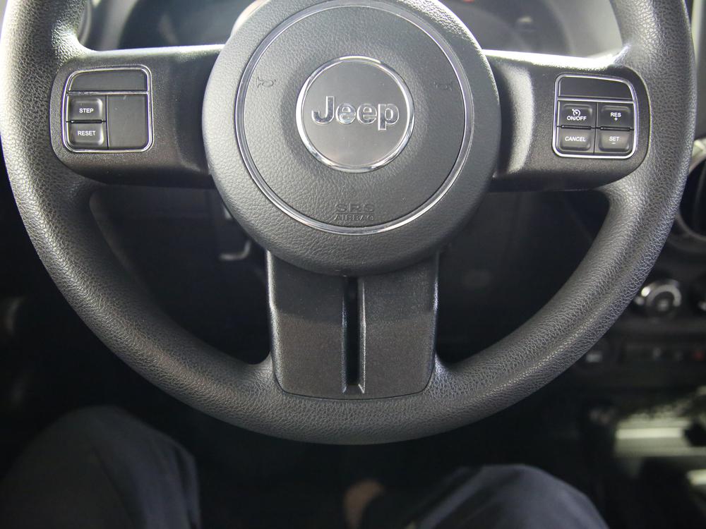 Jeep Wrangler JK Sport 2018 d’occasion à vendre - 16