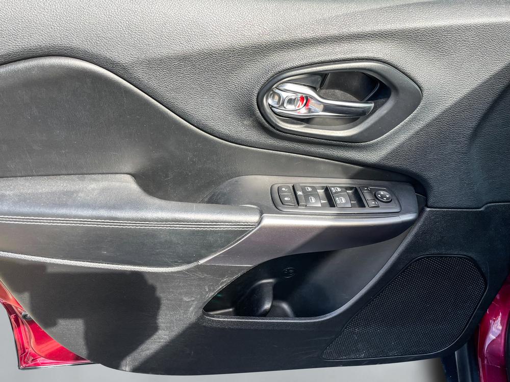 Jeep Cherokee North 2019 d’occasion à vendre - 12