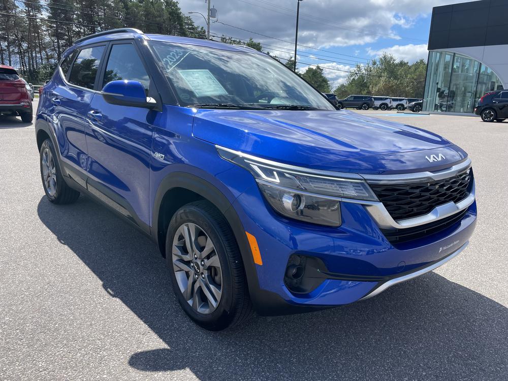 Kia Seltos EX