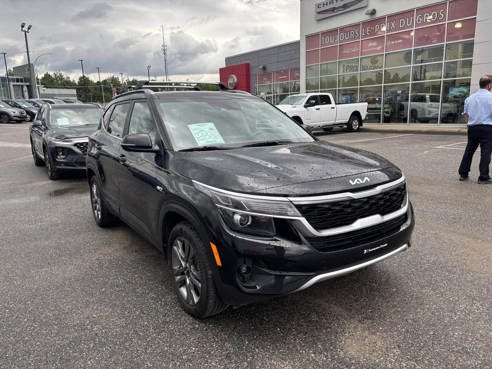 Kia Seltos EX