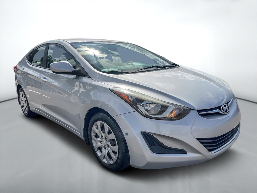 Hyundai Elantra SE