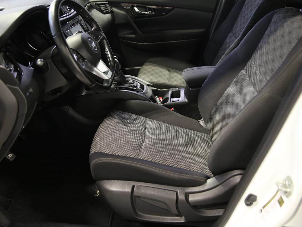 Nissan Qashqai SV 2019 d’occasion à vendre - 18