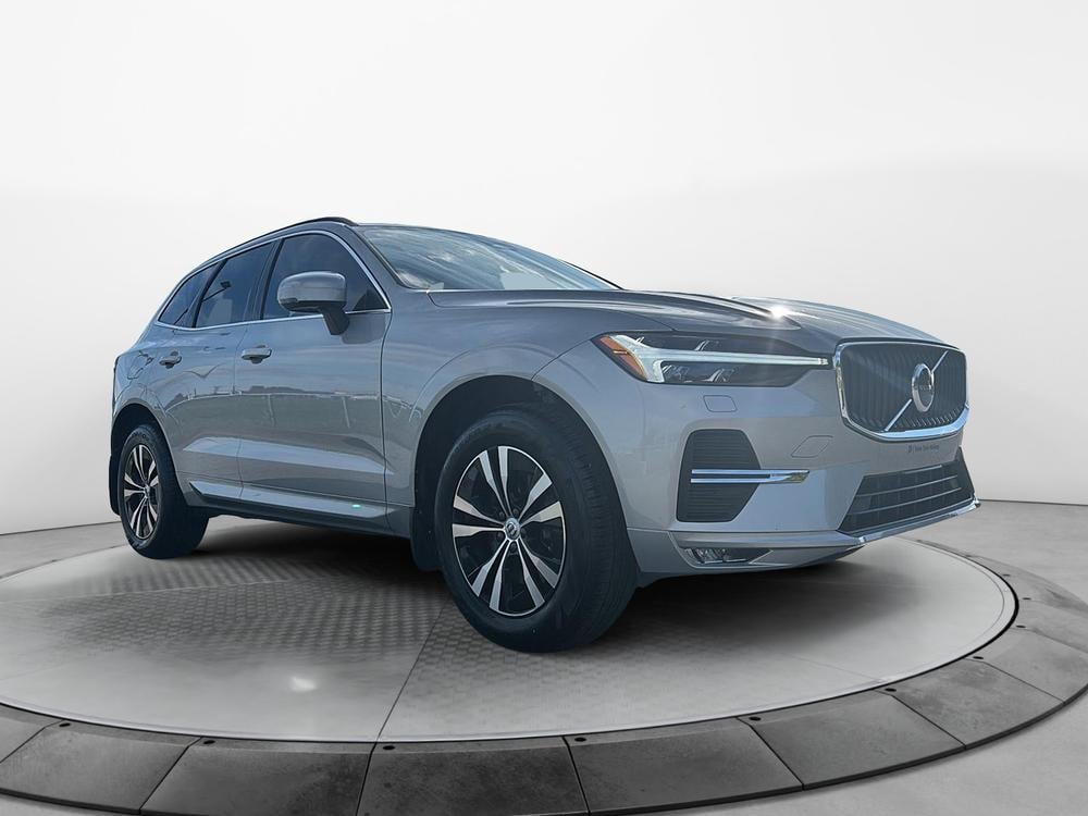 Volvo XC60 B6 MOMENTUM // PREMIUM PACK