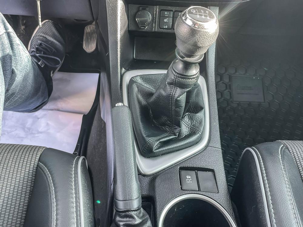 Toyota Corolla S 2015 d’occasion à vendre - 23