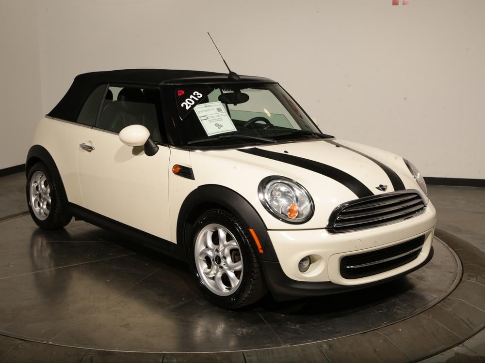 Mini Cooper Convertible BASE