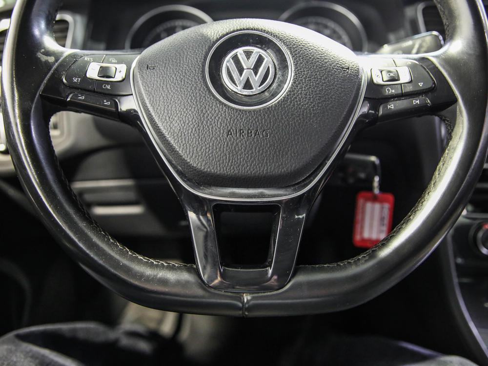 Volkswagen Golf Trendline 2018 d’occasion à vendre - 18