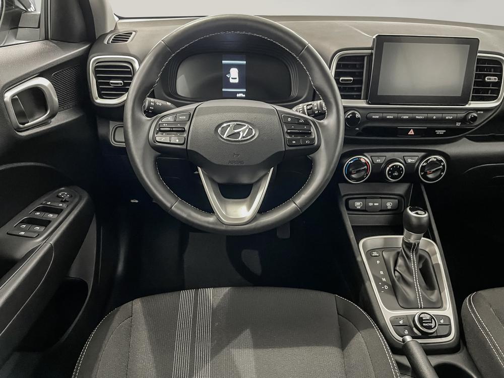 Hyundai Venue PREFERRED TWO TONE 2025 d’occasion à vendre - 11
