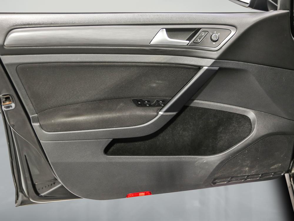 Volkswagen Golf Trendline 2018 d’occasion à vendre - 13