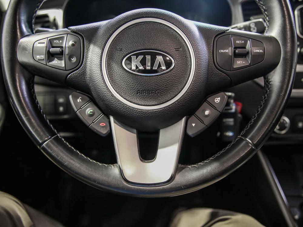 Kia Rondo LX 2016 d’occasion à vendre - 17
