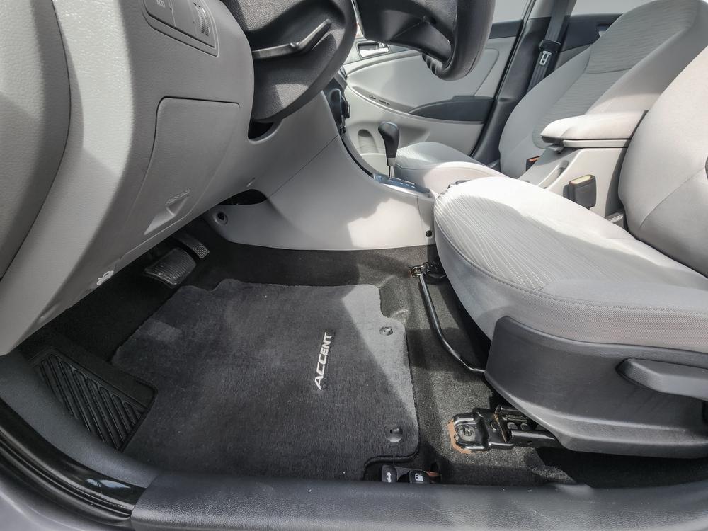 Hyundai Accent LE 2017 d’occasion à vendre - 13
