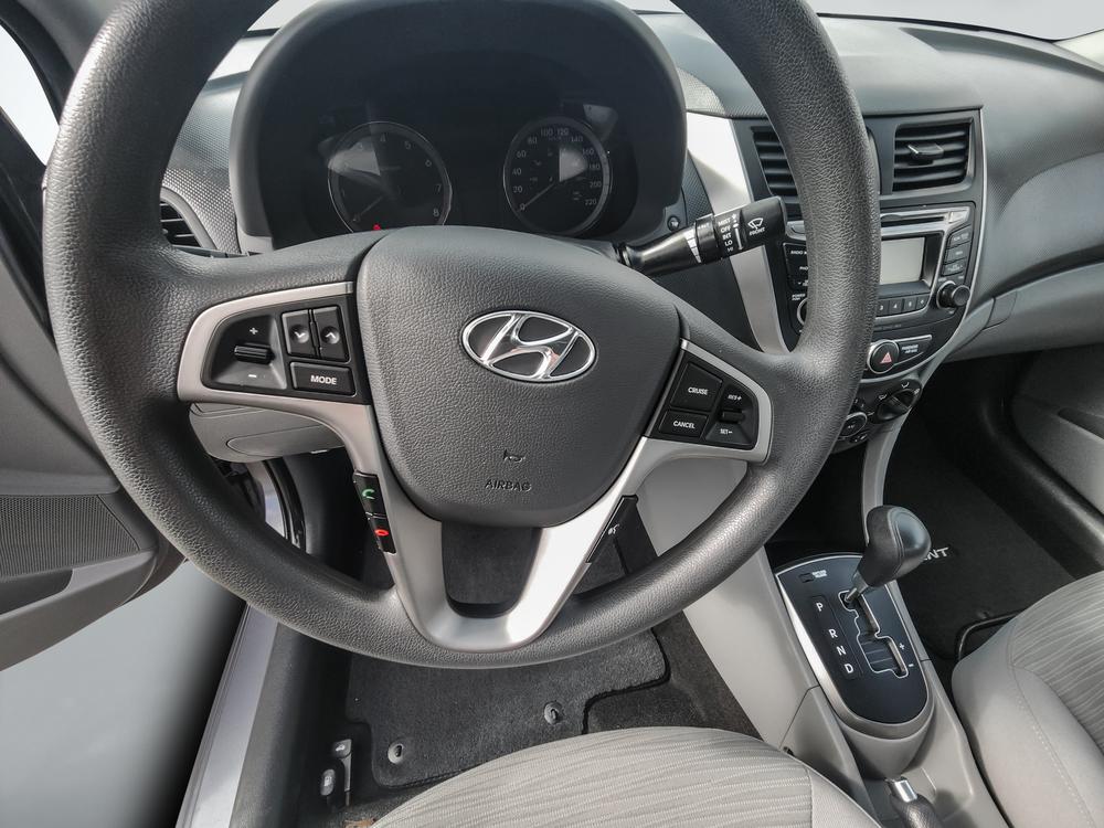 Hyundai Accent LE 2017 d’occasion à vendre - 16