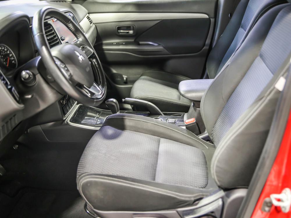 Mitsubishi Outlander ES 2018 d’occasion à vendre - 16