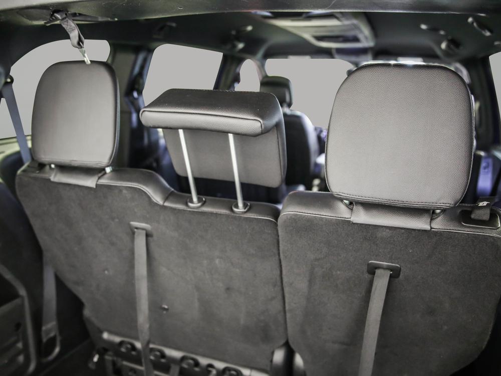 Dodge Grand Caravan PREMIUM PLUS 2020 d’occasion à vendre - 30