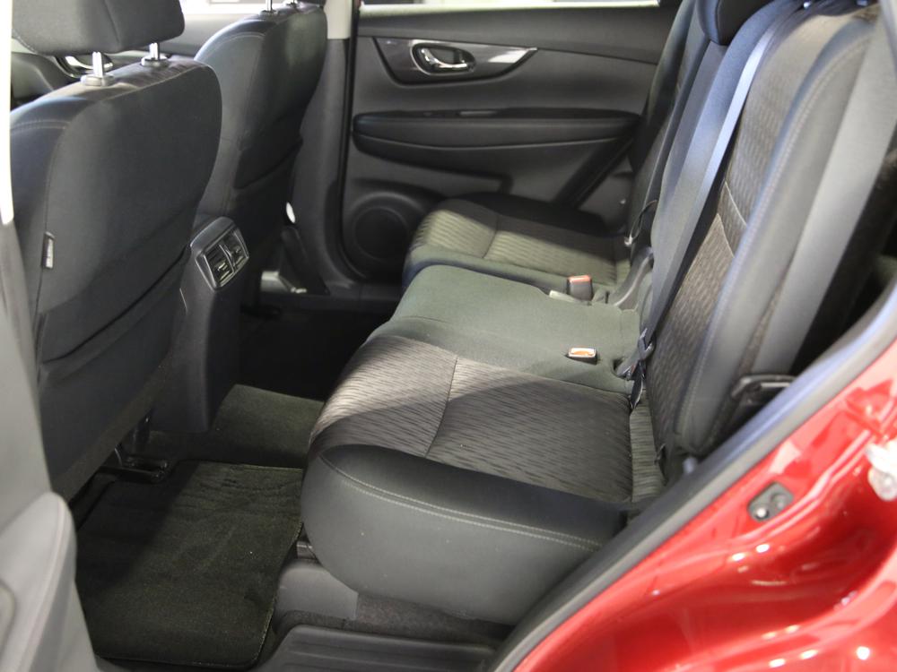 Nissan Rogue SV 2018 d’occasion à vendre - 35
