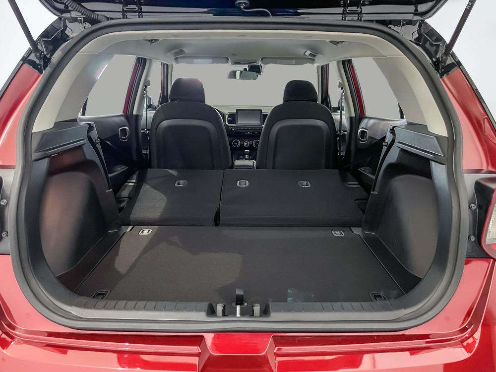 Hyundai Venue PREFERRED TWO TONE 2025 d’occasion à vendre - 31