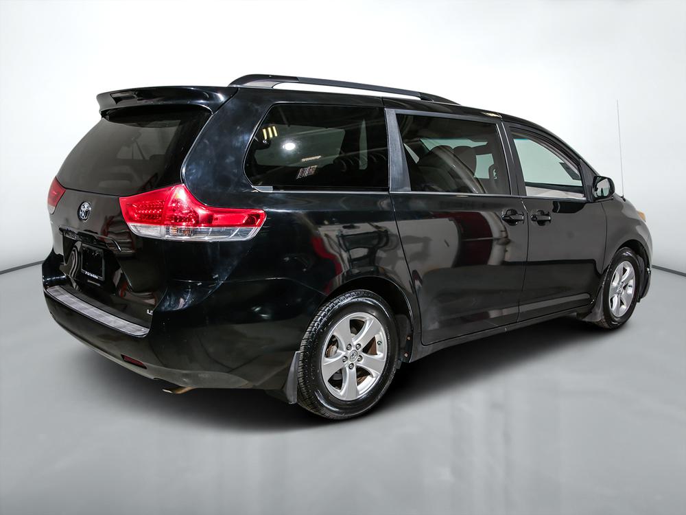 Toyota Sienna LE 2014 d’occasion à vendre - 3
